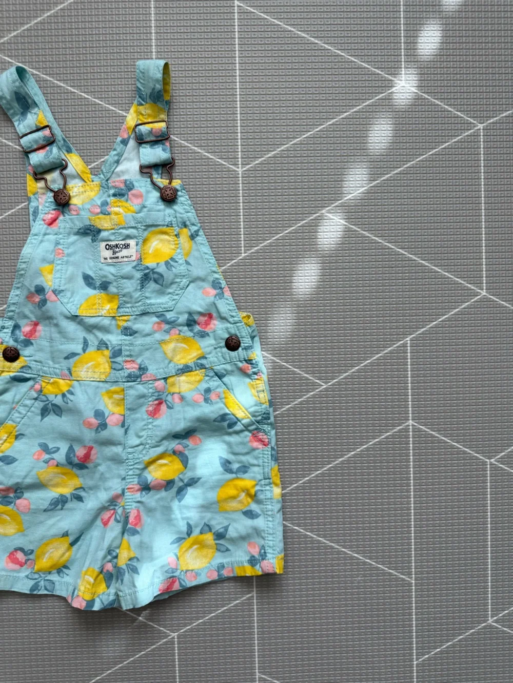 OshKosh B'gosh|Baby girl/toddler Blue Lemon Print Shortalls overalls•Novelty 4T